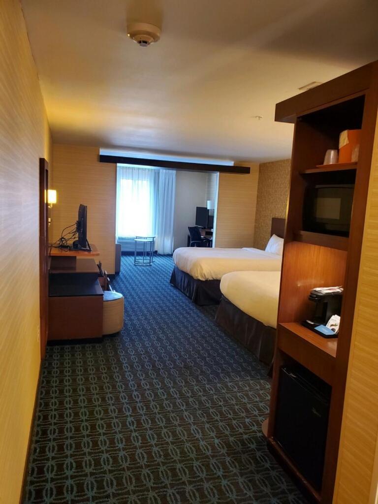 Fairfield Inn & Suites By Marriott Belle Vernon Buitenkant foto