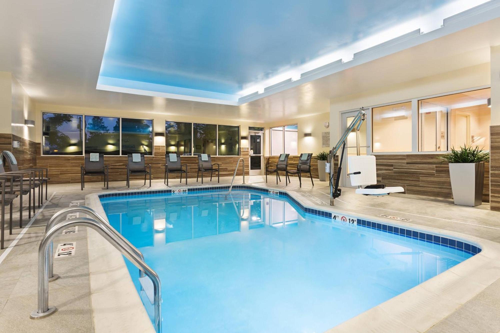 Fairfield Inn & Suites By Marriott Belle Vernon Buitenkant foto